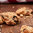 Müsli-Kekse mit Sesam und Rosinen